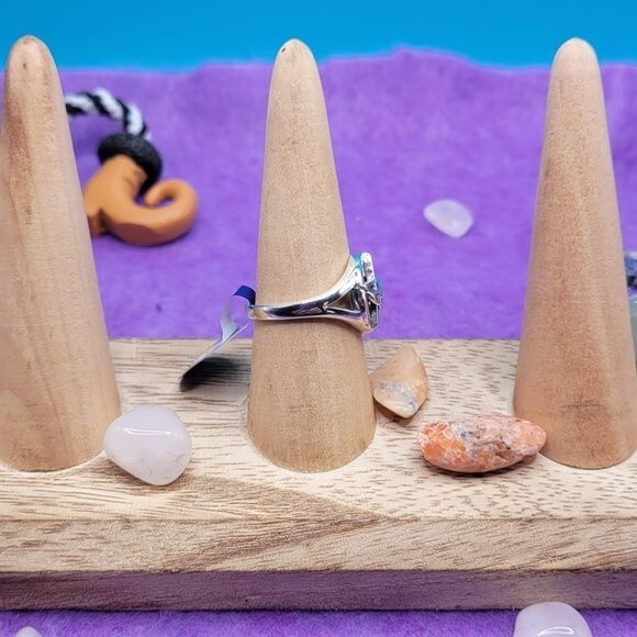 Pentacle Witch Diva Sterling Silver Ring, Sizes 5, 7 and 8 - Picture 3 of 6